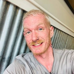 Meet your Posher, Gregory